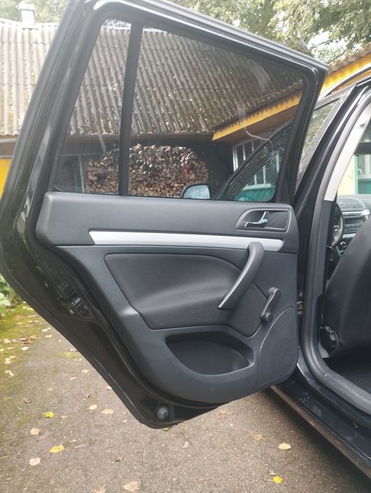 Шкода октавія А5 1.4 бензин механічна КПП -  6