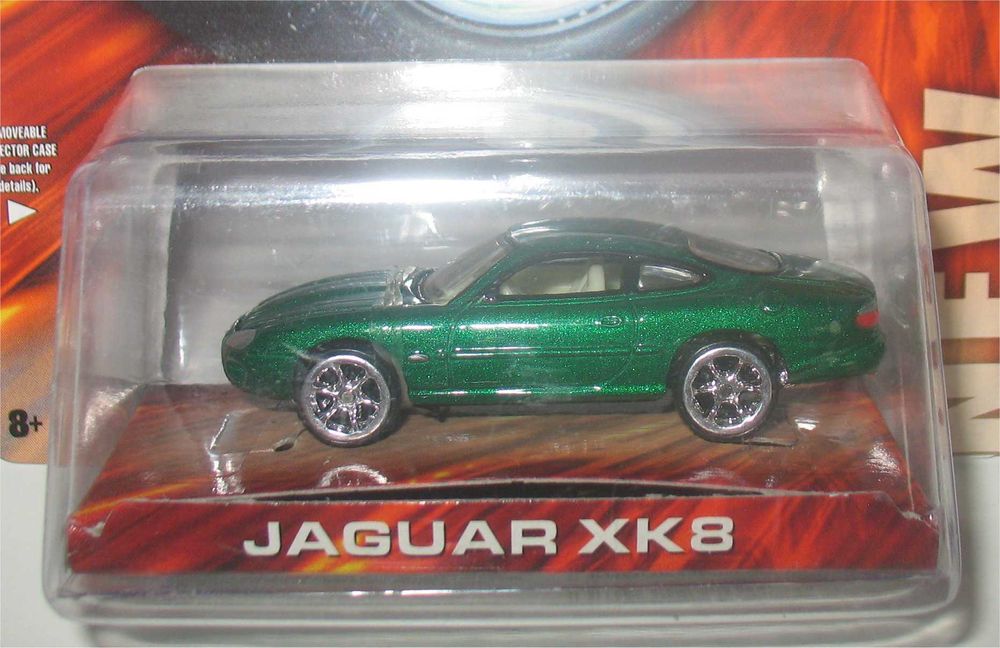 Hot Wheels - Jaguar XK8 - Whips Team Baurtwell - 2004