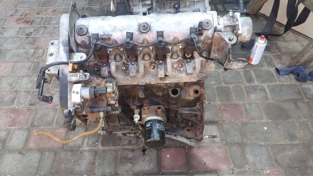 Двигун Renault Trafic Vivaro Movano 1.9dci