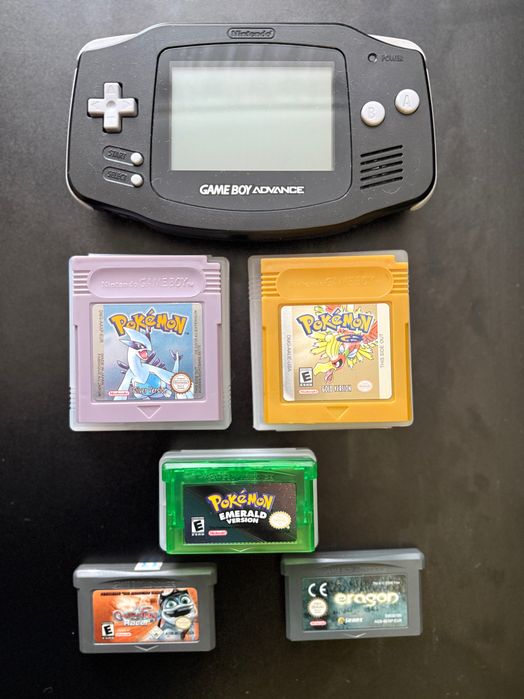 Zestaw - Nintendo GameBoy Advanced + 3 pokemon + 2 gry