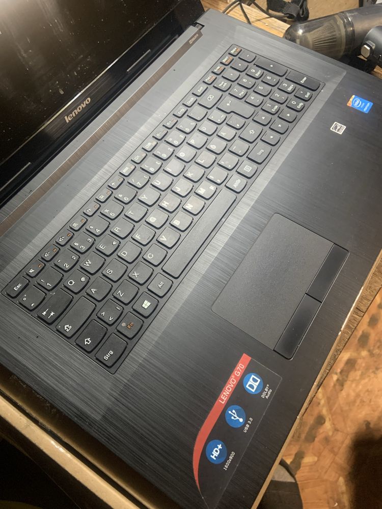 Laptop Lenovo G70-70 LCD-17.3” 12GB ram 1TB pamieci dysk.
