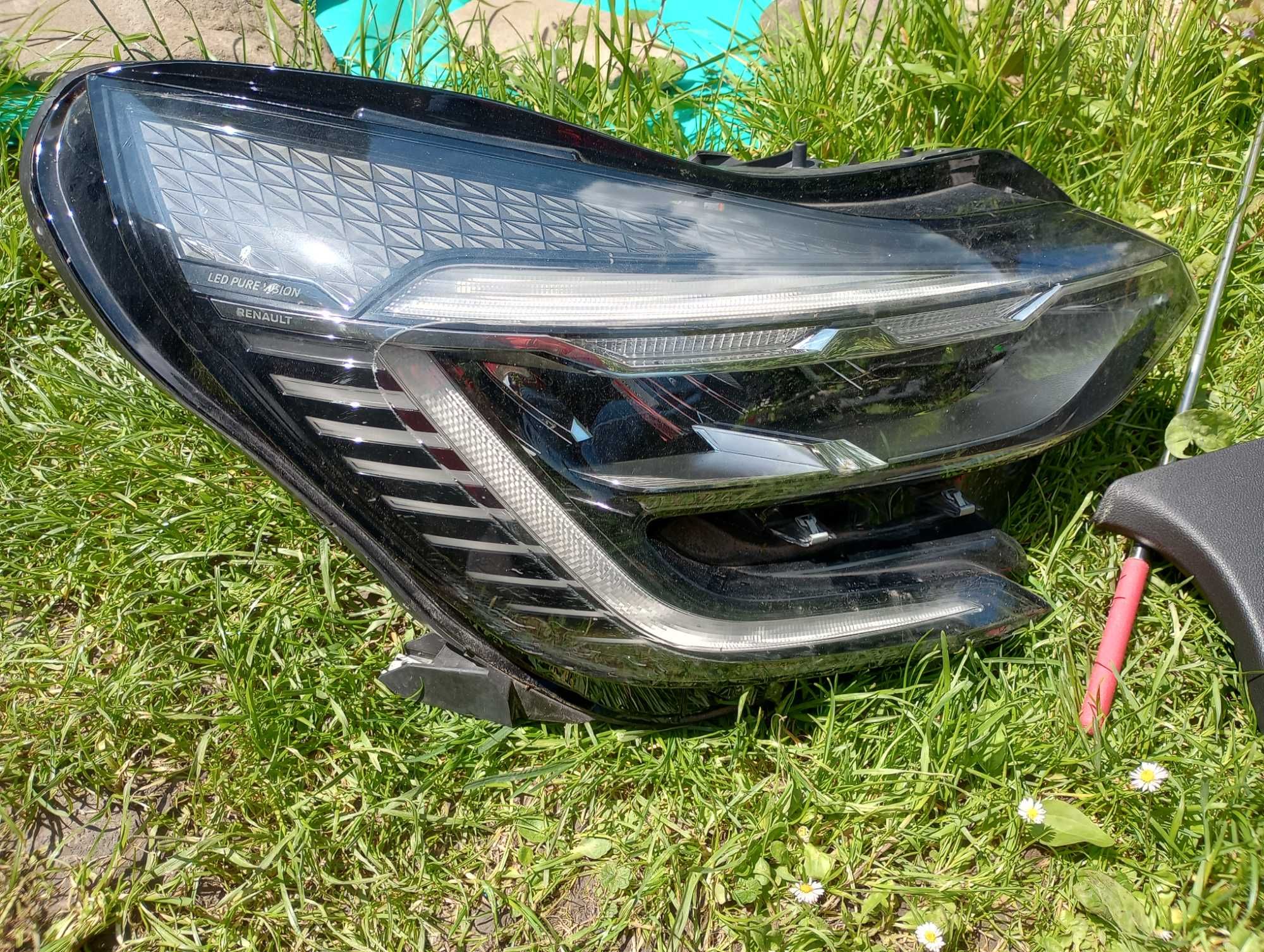 Klakson sygnał Captur II 2022r 1.6 E-tech wydech szyba tył przód panel