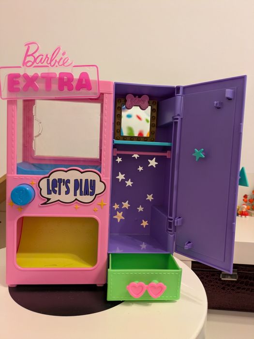 Szafa na ubrania i akcesoria Barbie