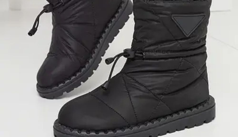 Дутики жіночі , стан нових