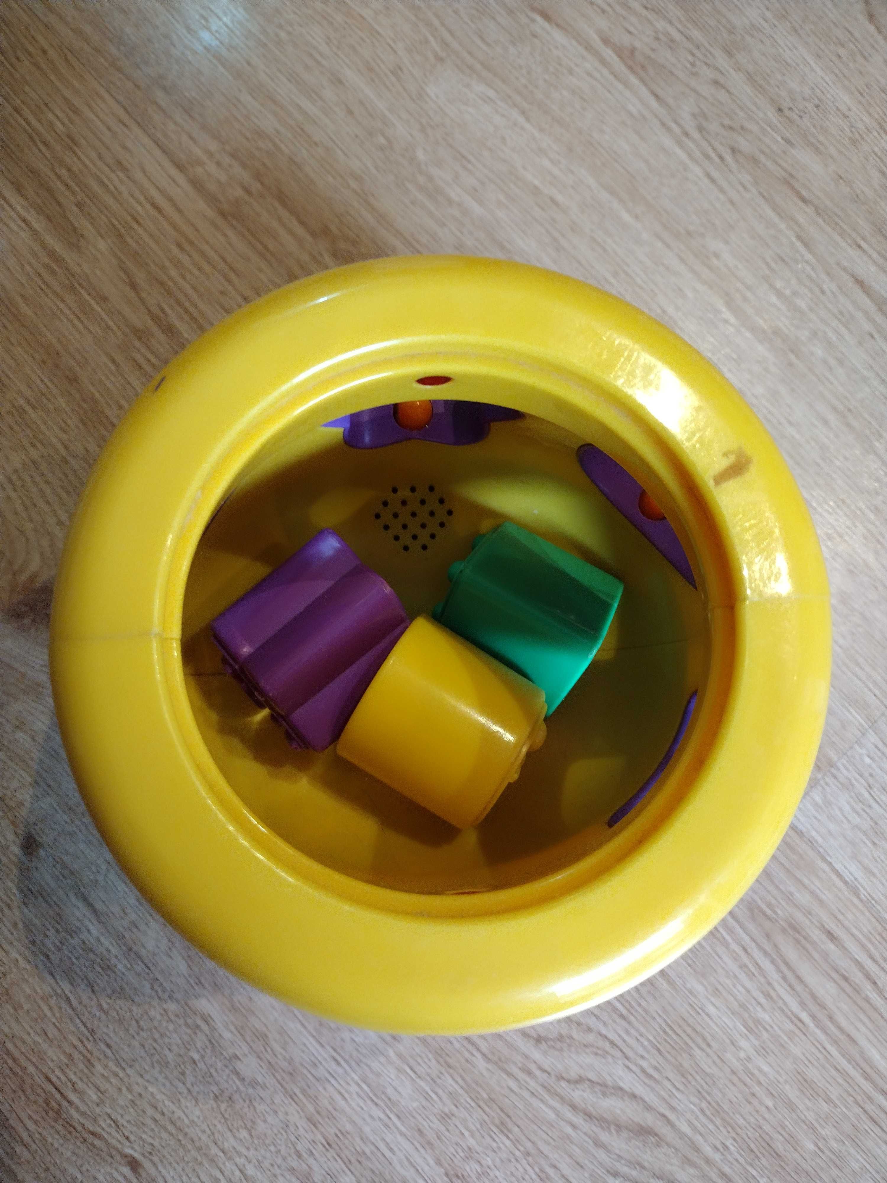 Garnuszek Fisher Price