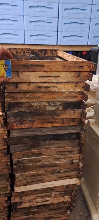 Рамки для вуликів