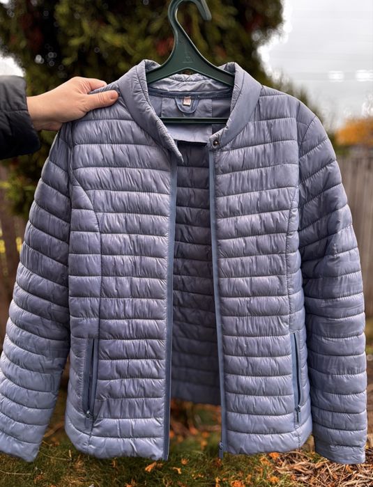 Куртка жіноча