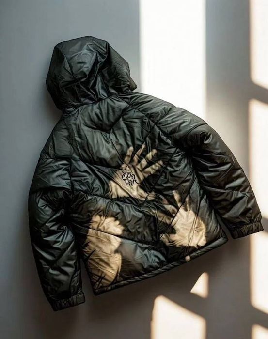 Пуховик Mertra змінює колір