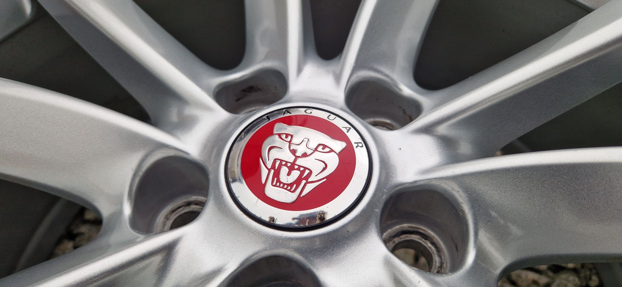 Oryginalne felgi Jaguar 19 cali 5x108