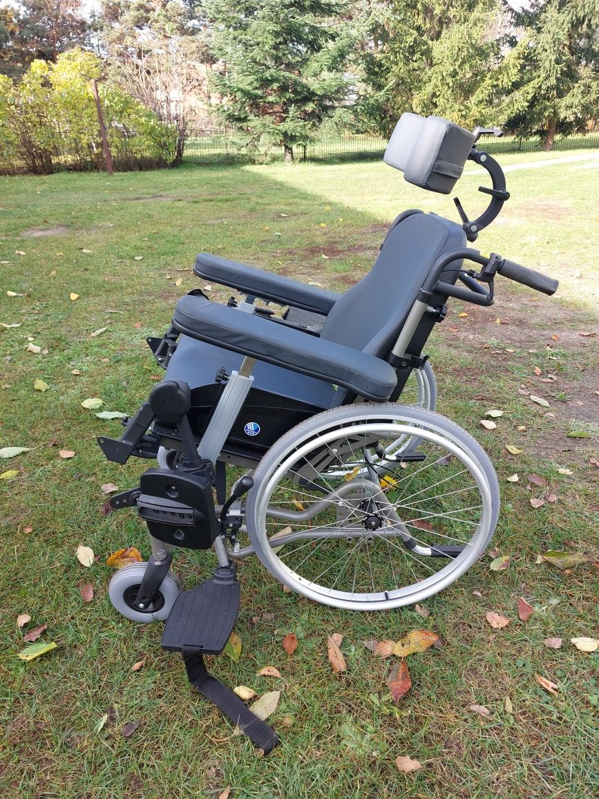 Wózek inwalidzki "VERMEIREN-INOVYS II"
