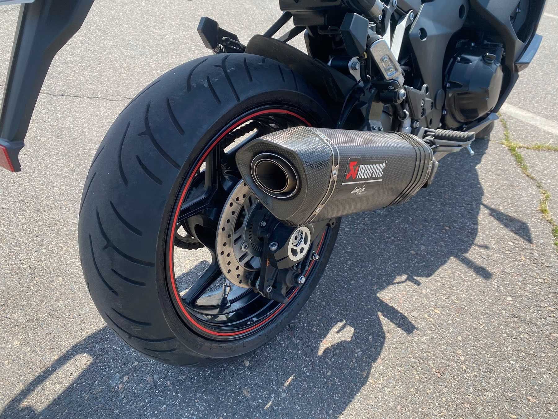 Продаю KAWASAKI Ninja Z1000SX 2023 год