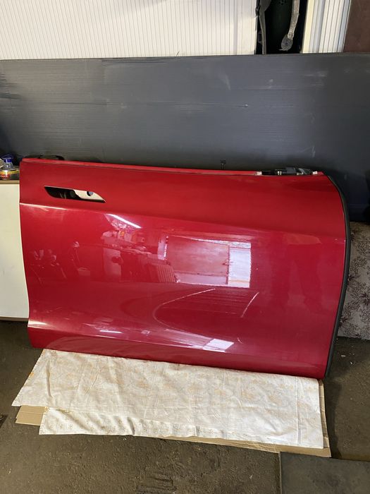 Двері (права передня) з Tesla model S дорест