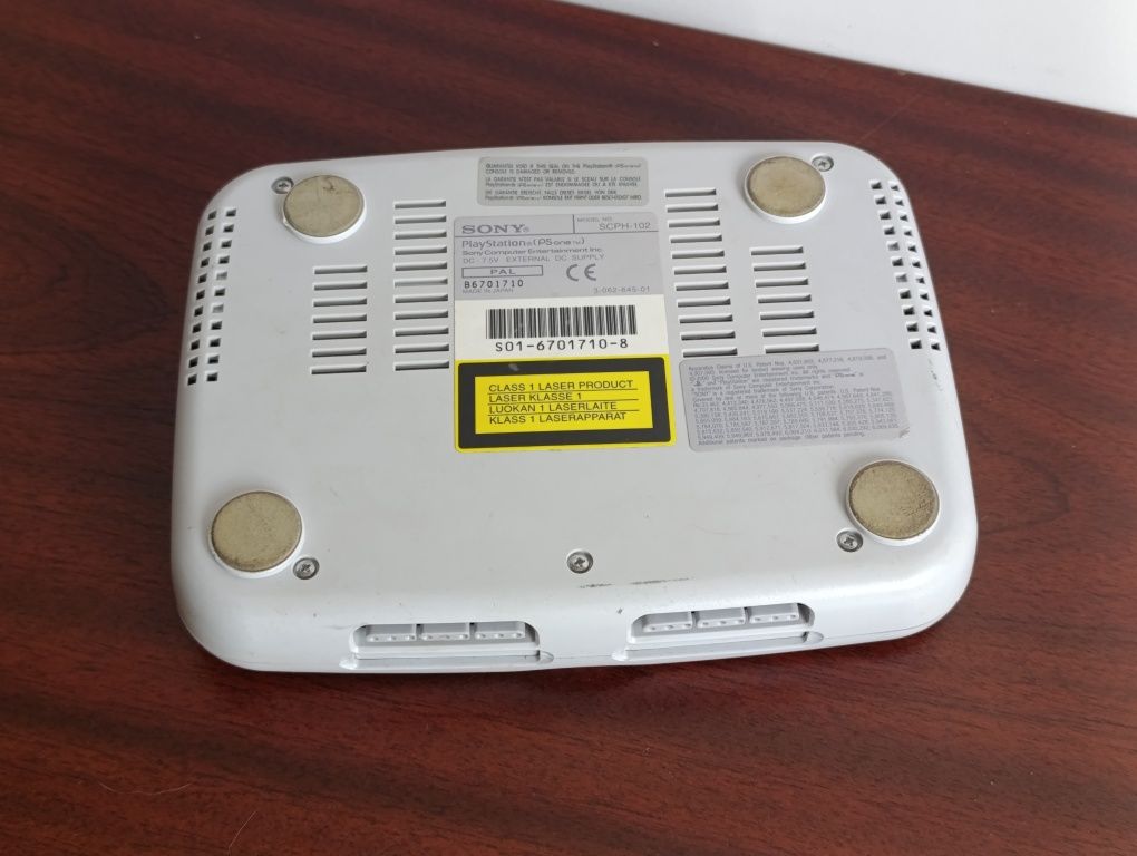 Konsola Sony PS One SCPH-102 retro klasyk, działa z oryginalnymi grami