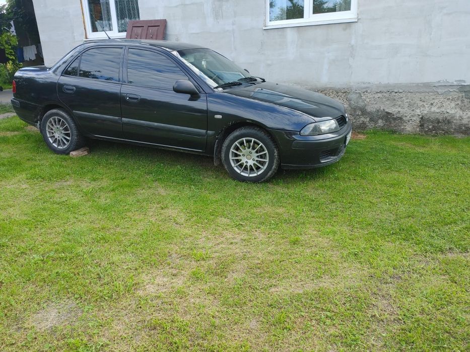 Mitsubishi Carisma 1.6 2002р