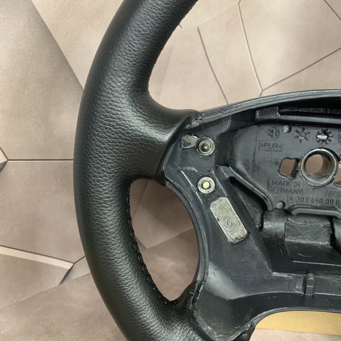 Перетягнутий руль Мерседес c-class e-class w203 w211 w212 на обмін