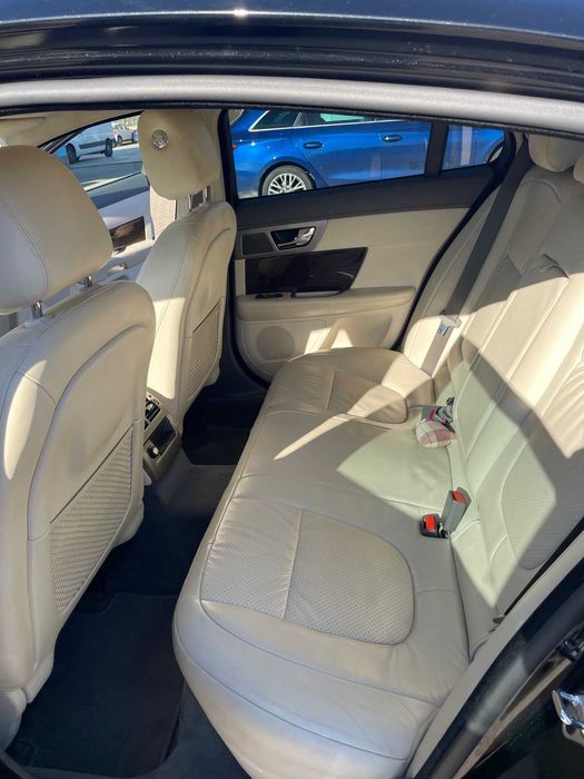 Jaguar XF 2011 3.0 V6