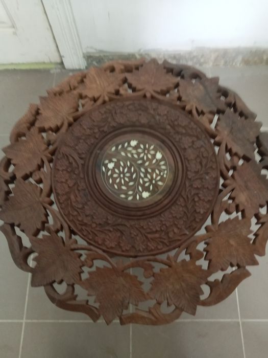 Столик пдставка .