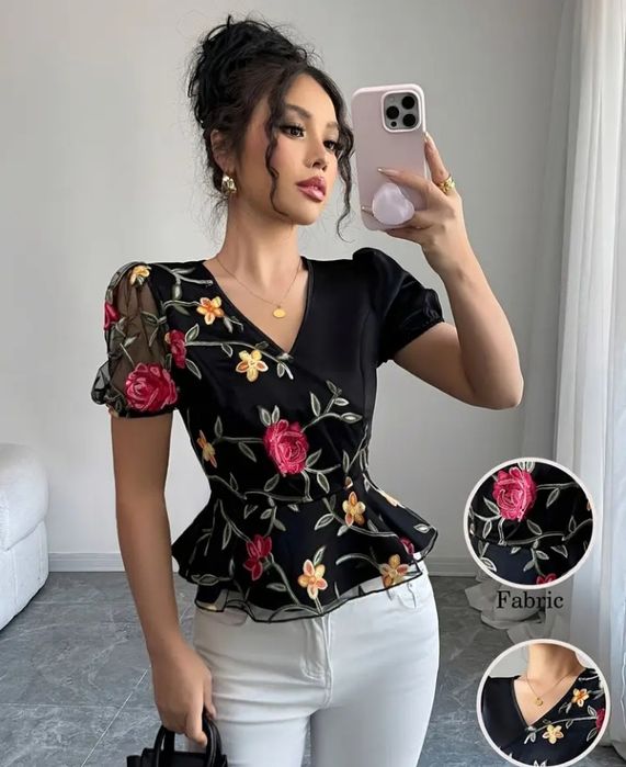 Оригінальна красива блузка розмір S