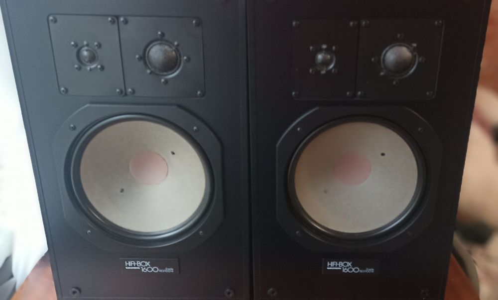 Акустическая система GRUNDIG box 1600b (150w)