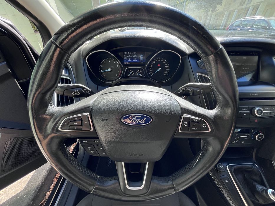 Ford Focus Titanium 1.0 125cv