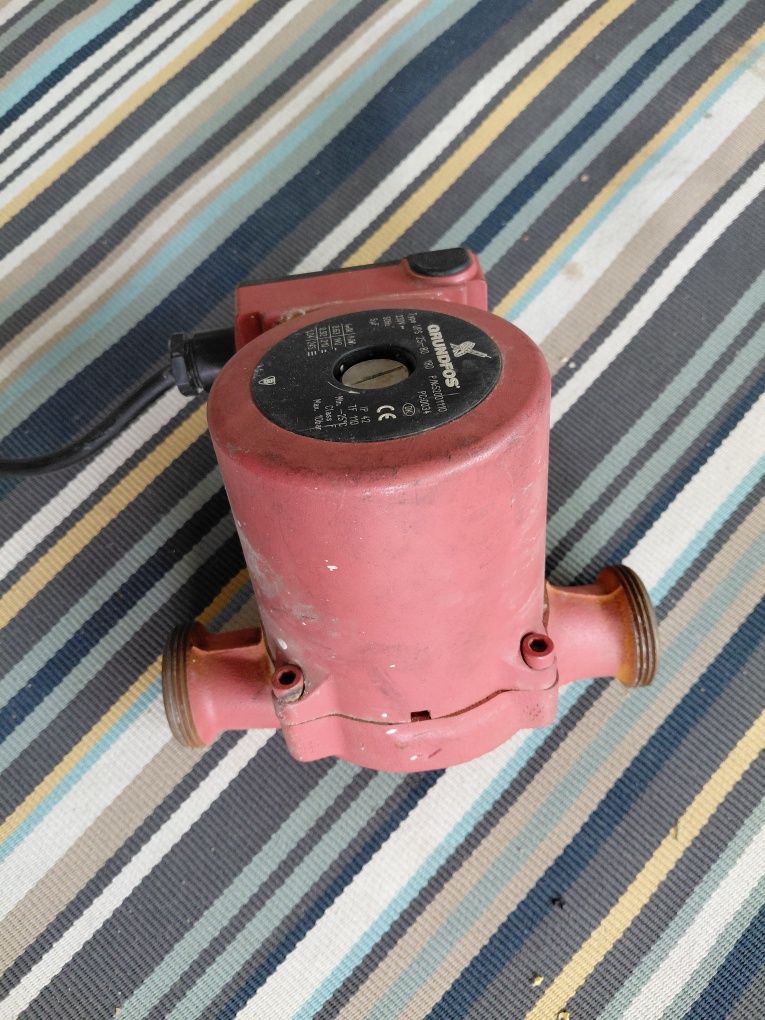 Bomba grundfos bom estado