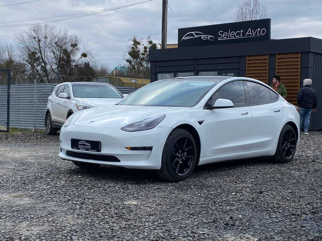 Tesla Model 3 2021