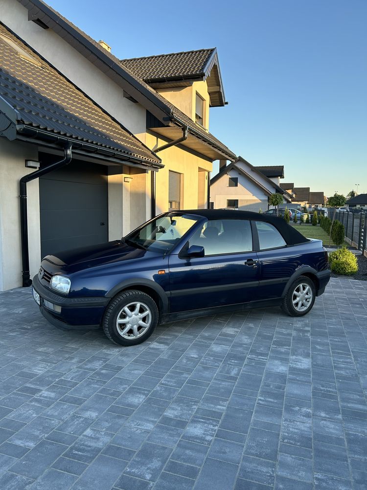 Golf III cabrio 1.8 benzyna