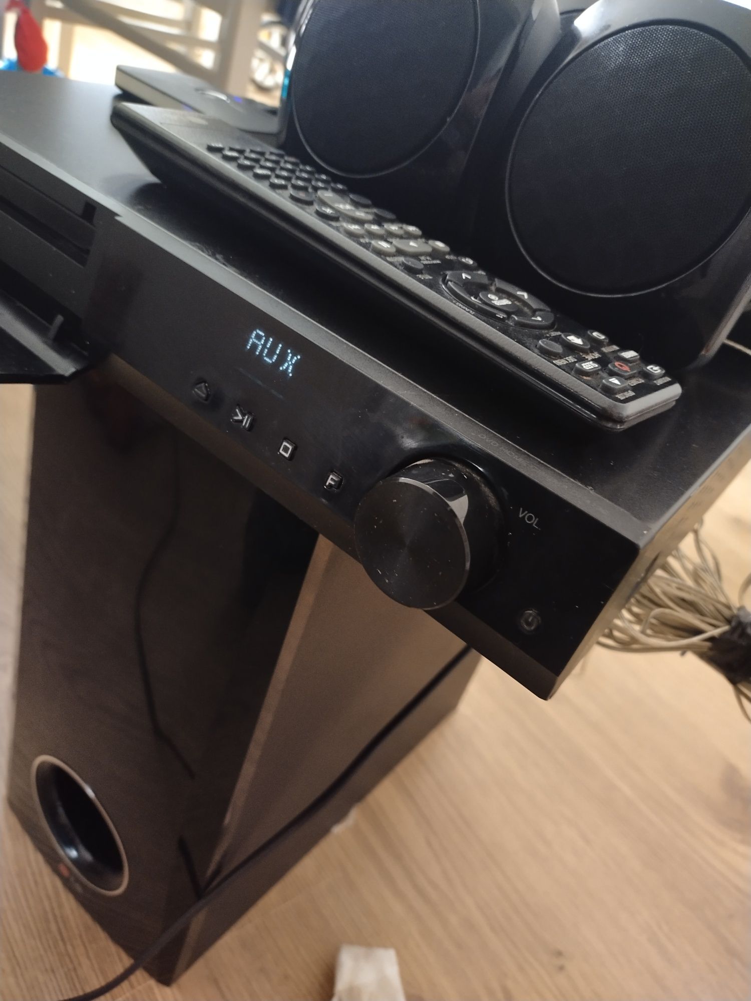 Kino domowe LG 350 watt bluetooth USB, CD