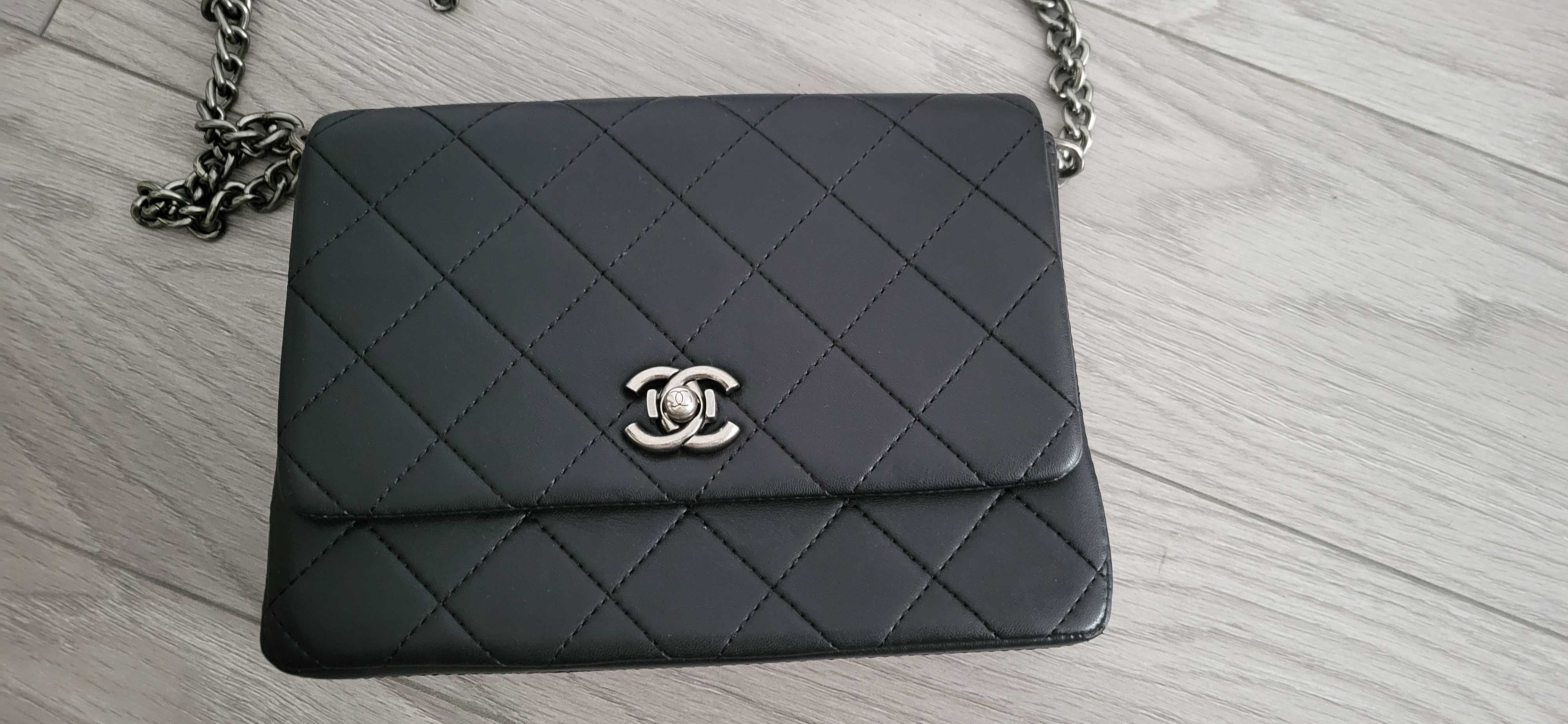 Сумка черная CHANEL