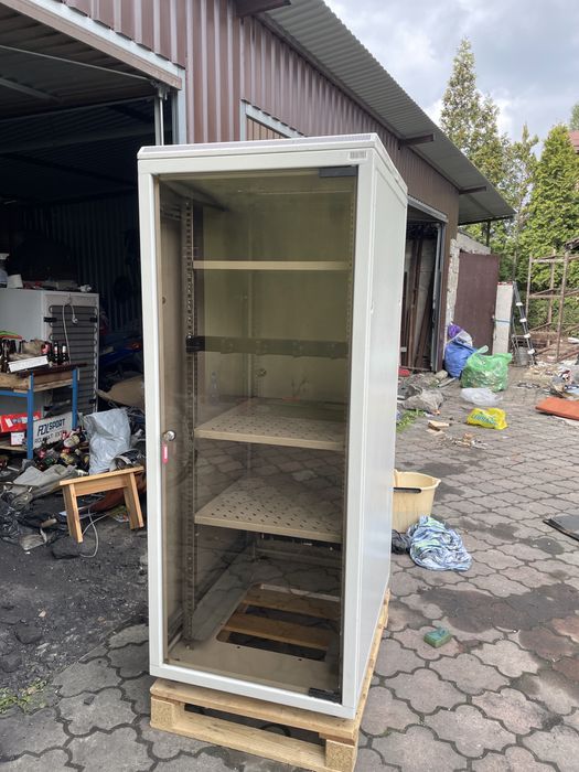 Szafa rack duża serwerowa