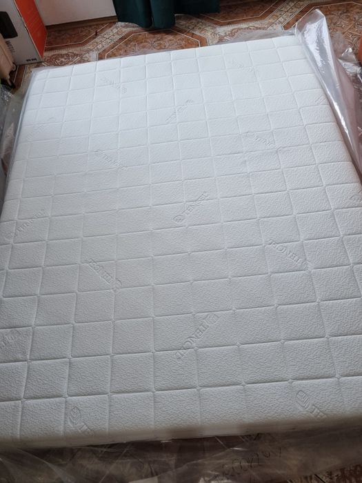 Materac Hilding jak nowy