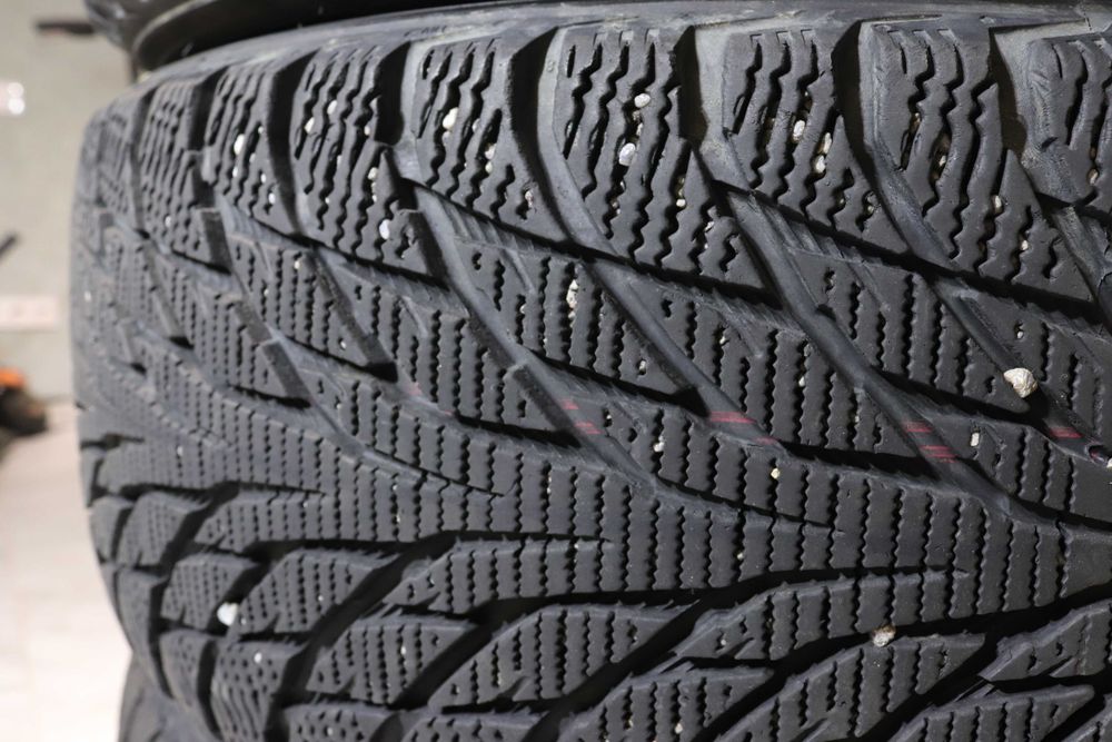 Зимова гума Nokian Hakkapeliitta R2 205/55 R16