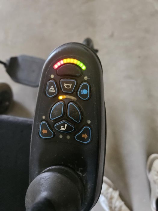 SPRZEDAM wózek elektryczny ottobock.