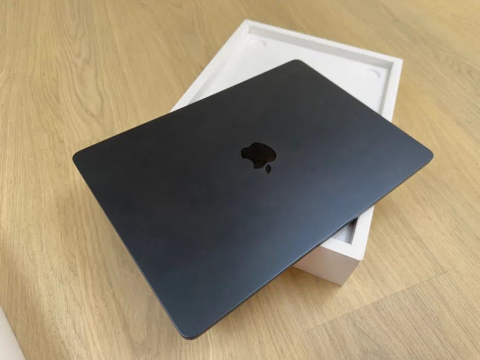MacBook Air 15 M3 512 GBB SSD RAM 8GB