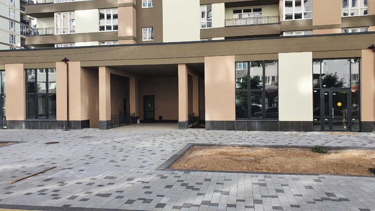 Оренда приміщення вільного призначення 302 м2 Бровари ЖК Крона Парк