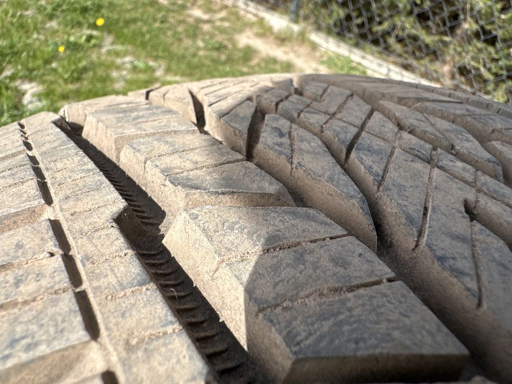 Zapas koło zapasowe  Nissan Navara Mercedes X  225/70 R16 T