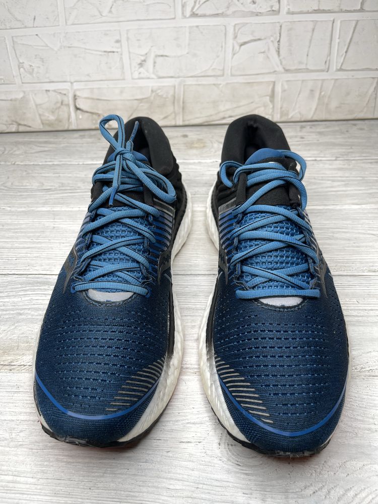 Крутые беговые кроссовки saucony triumph 17