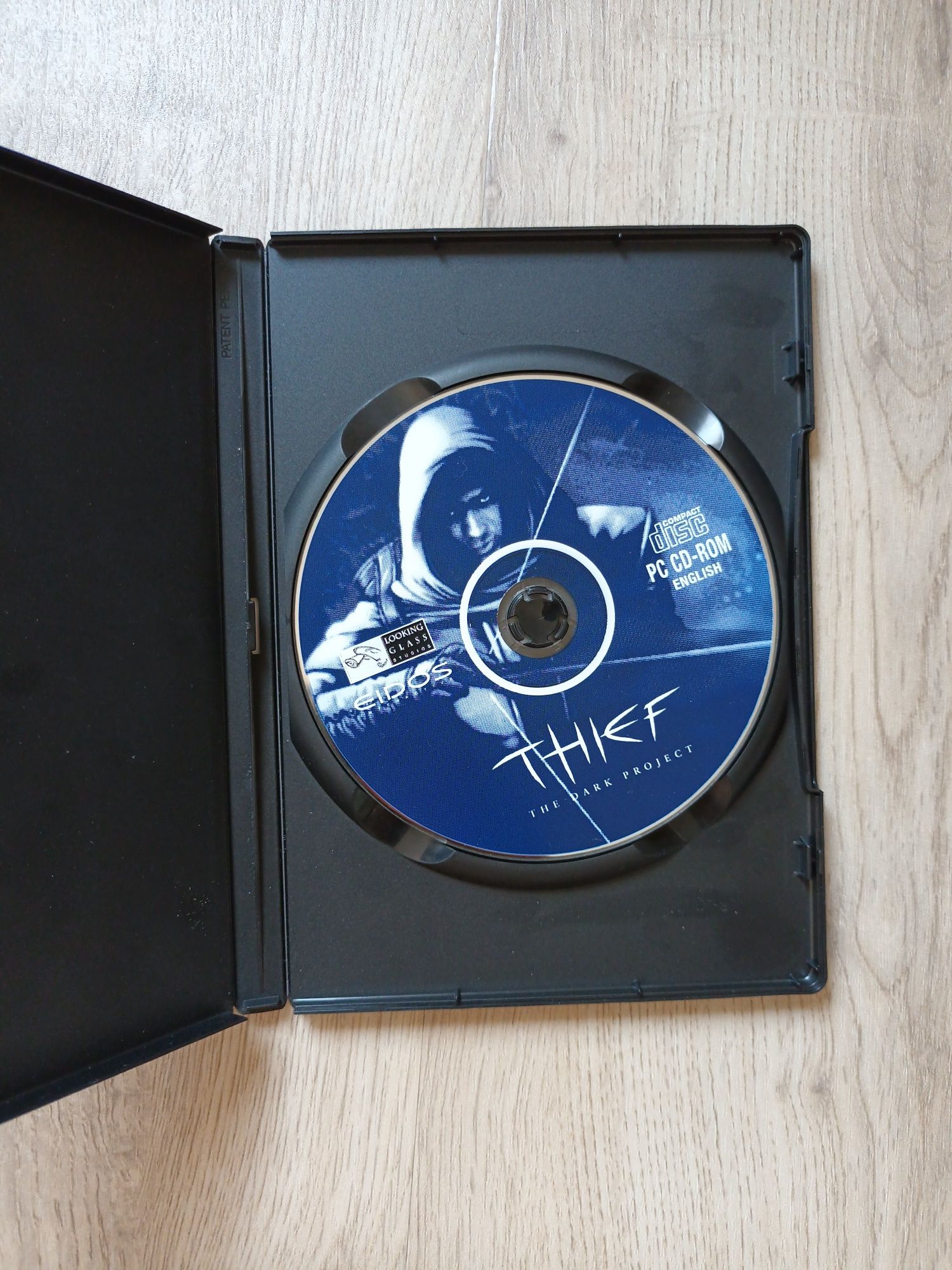 Thief The Dark Project gra PC wydanie 1998