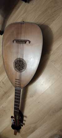 Stara mandolina lutnia antyk