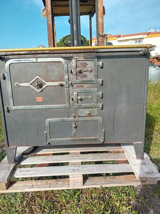 Fogão a lenha de fabrico Português