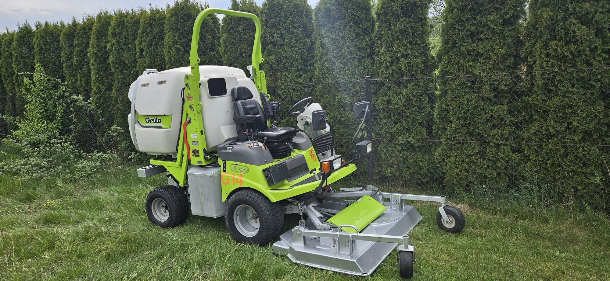 Kosiarka traktorek Grillo FD 2200 diesel 4x4 Wysoki wysyp