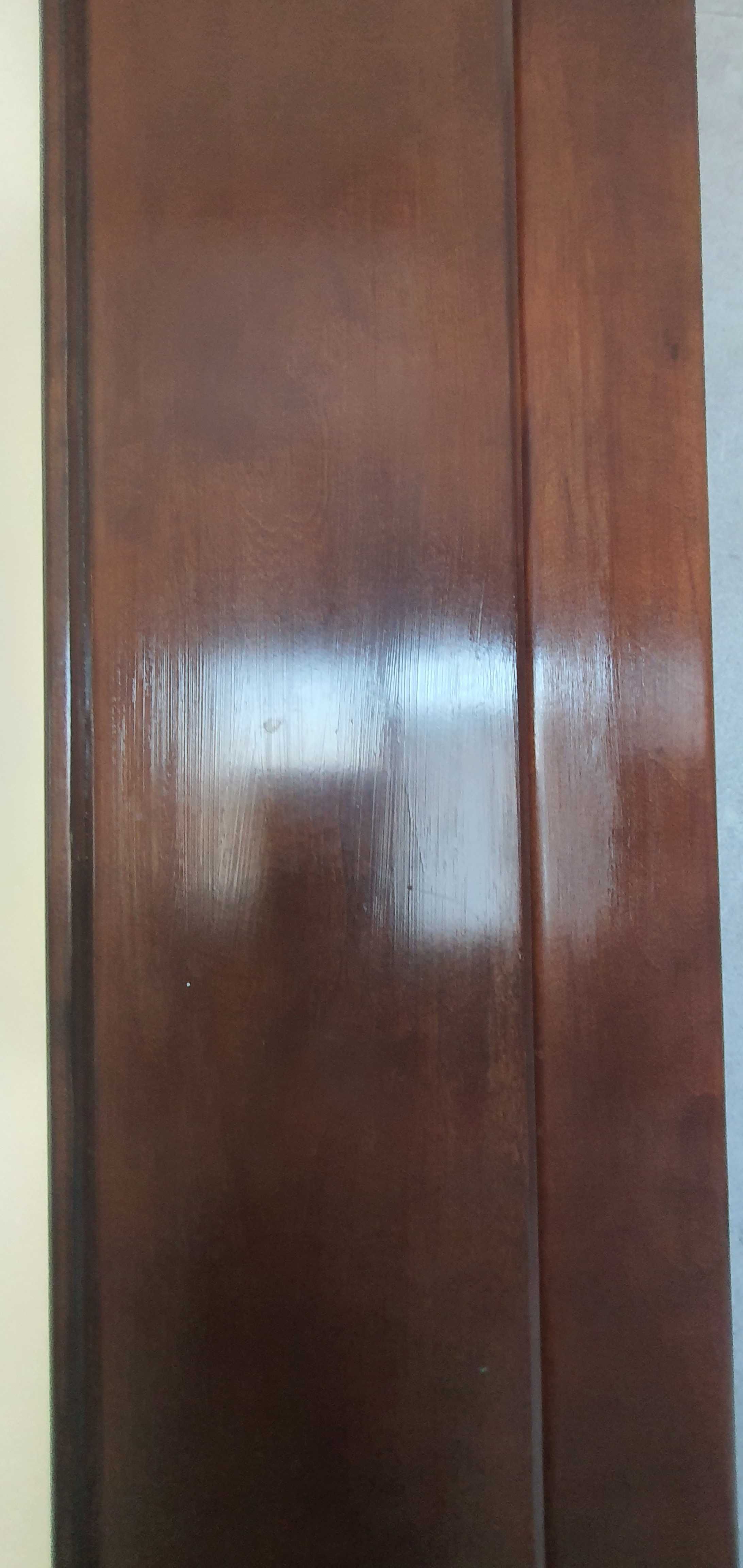 Drzwi drewniane wewnętrzne olcha z ościeżnicą.