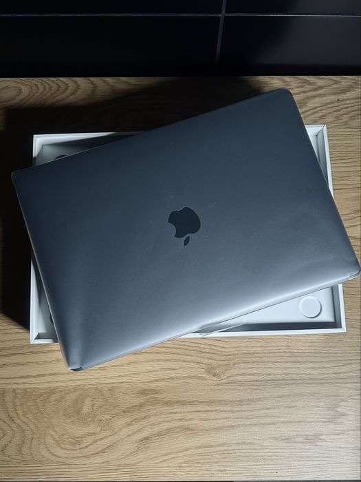 Macbook Air 13” como novo