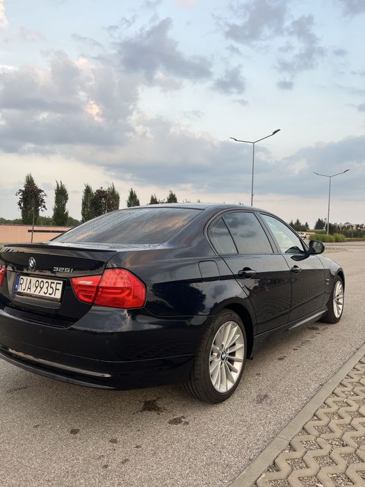 BMW E90 325IX 218km polift