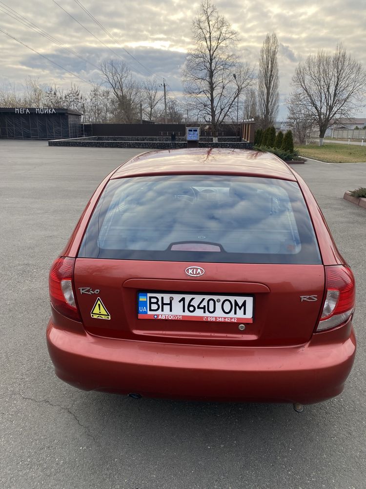 Продається автомобіль Kia Rio