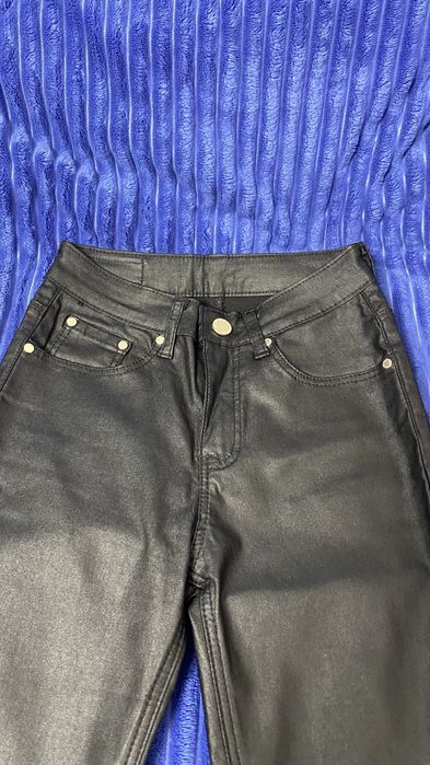 Штани шкіряні