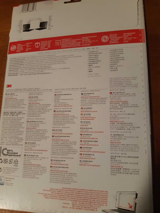 Nowy filtr prywatyzujacy 3M do laptopa 14 cali.