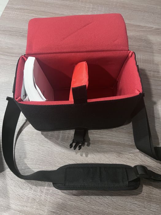 Maquina fotografica Canon EOS 2000D