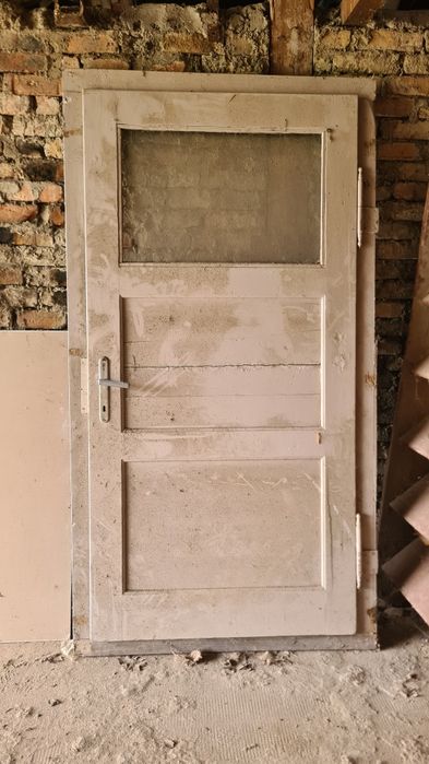 Stare drzwi drewniane