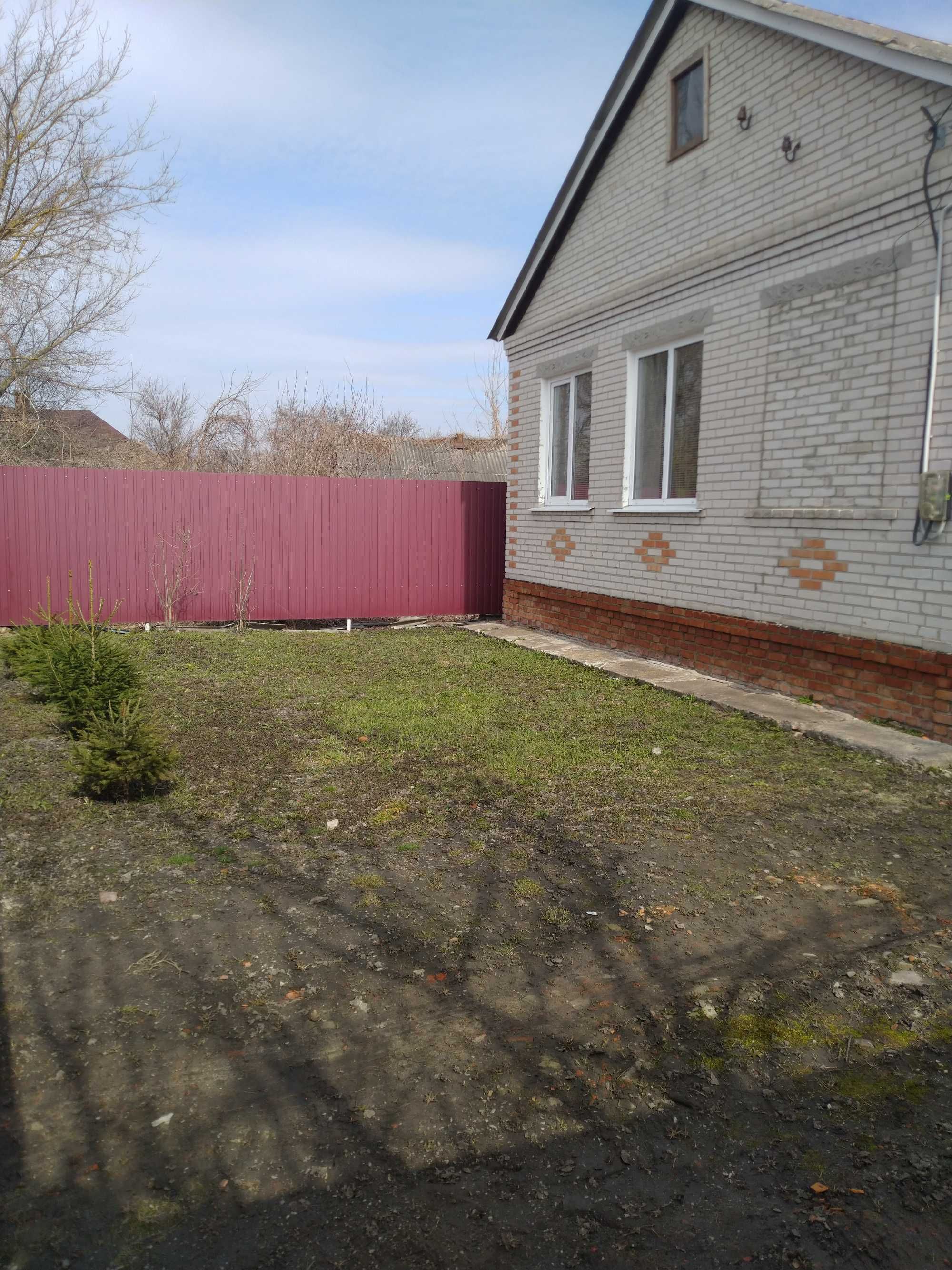 Продається будинок з усіма зручностями